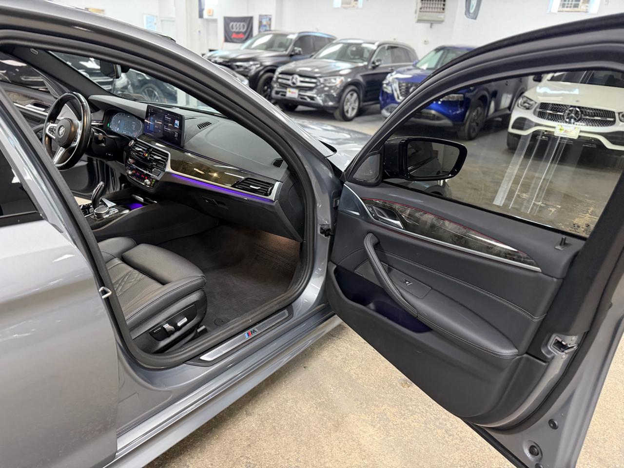 BMW 5-Series 540i xDrive 2023