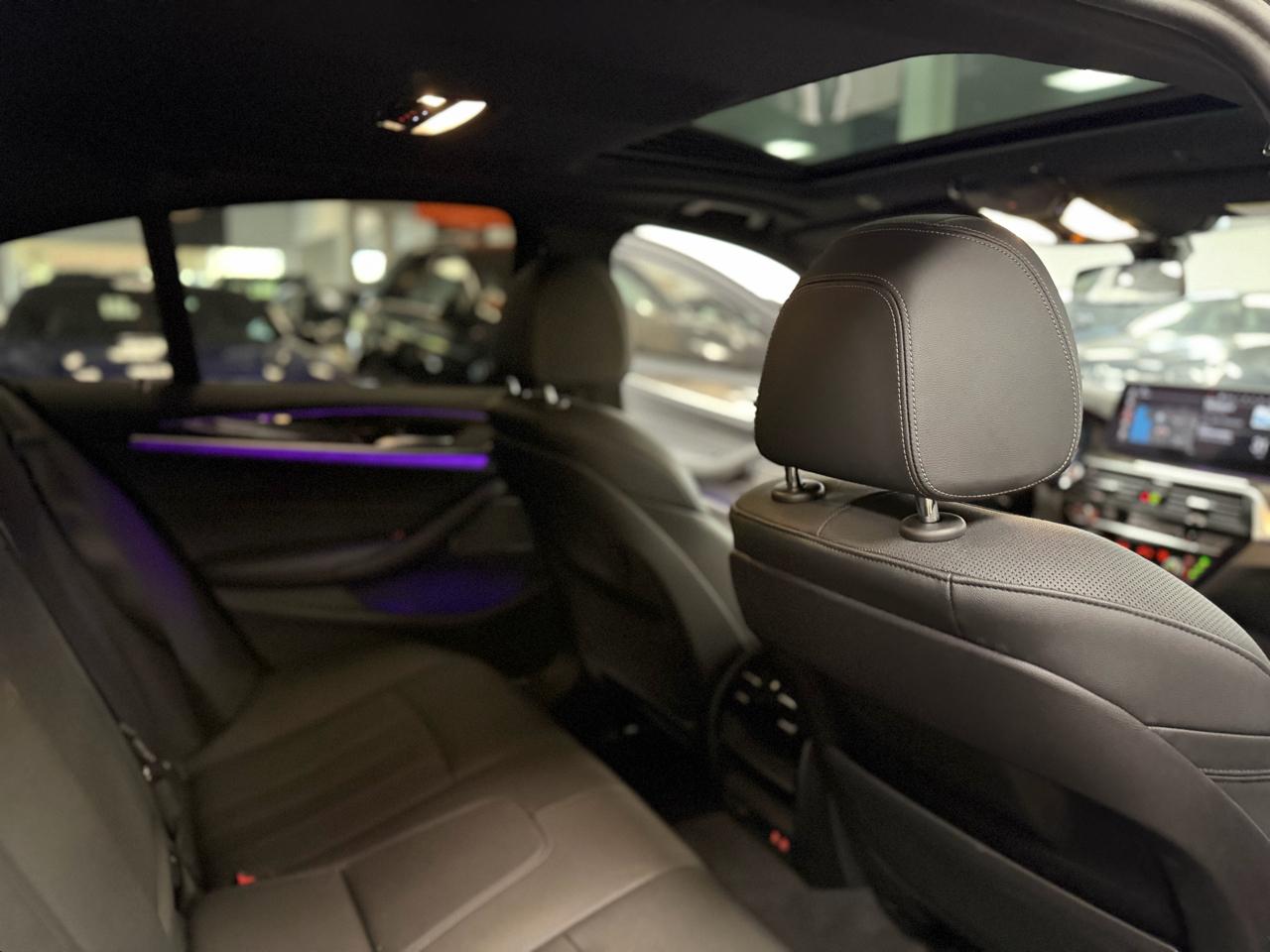 BMW 5-Series 540i xDrive 2023