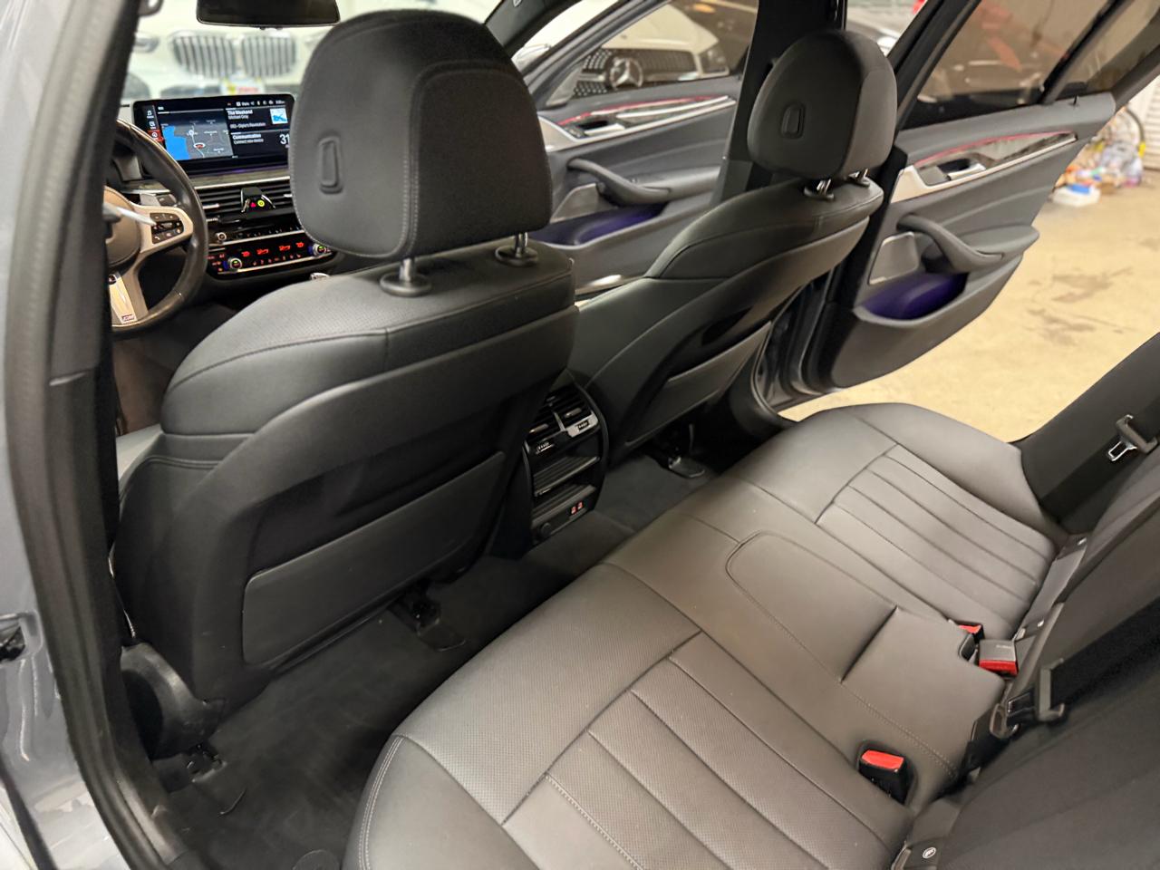 BMW 5-Series 540i xDrive 2023