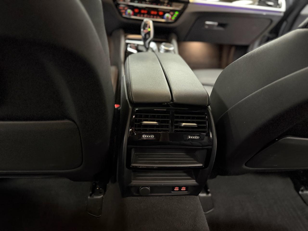 BMW 5-Series 540i xDrive 2023