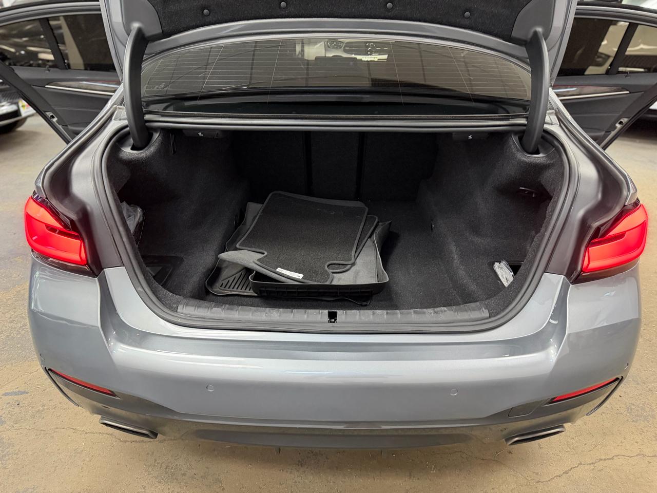 BMW 5-Series 540i xDrive 2023