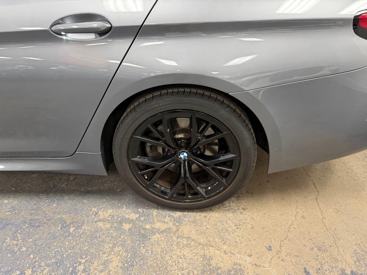 BMW 5-Series 540i xDrive 2023