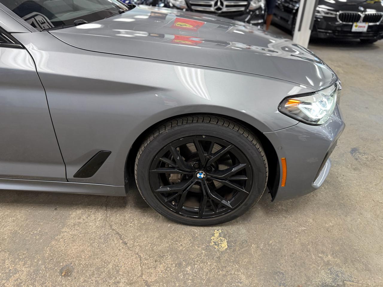 BMW 5-Series 540i xDrive 2023