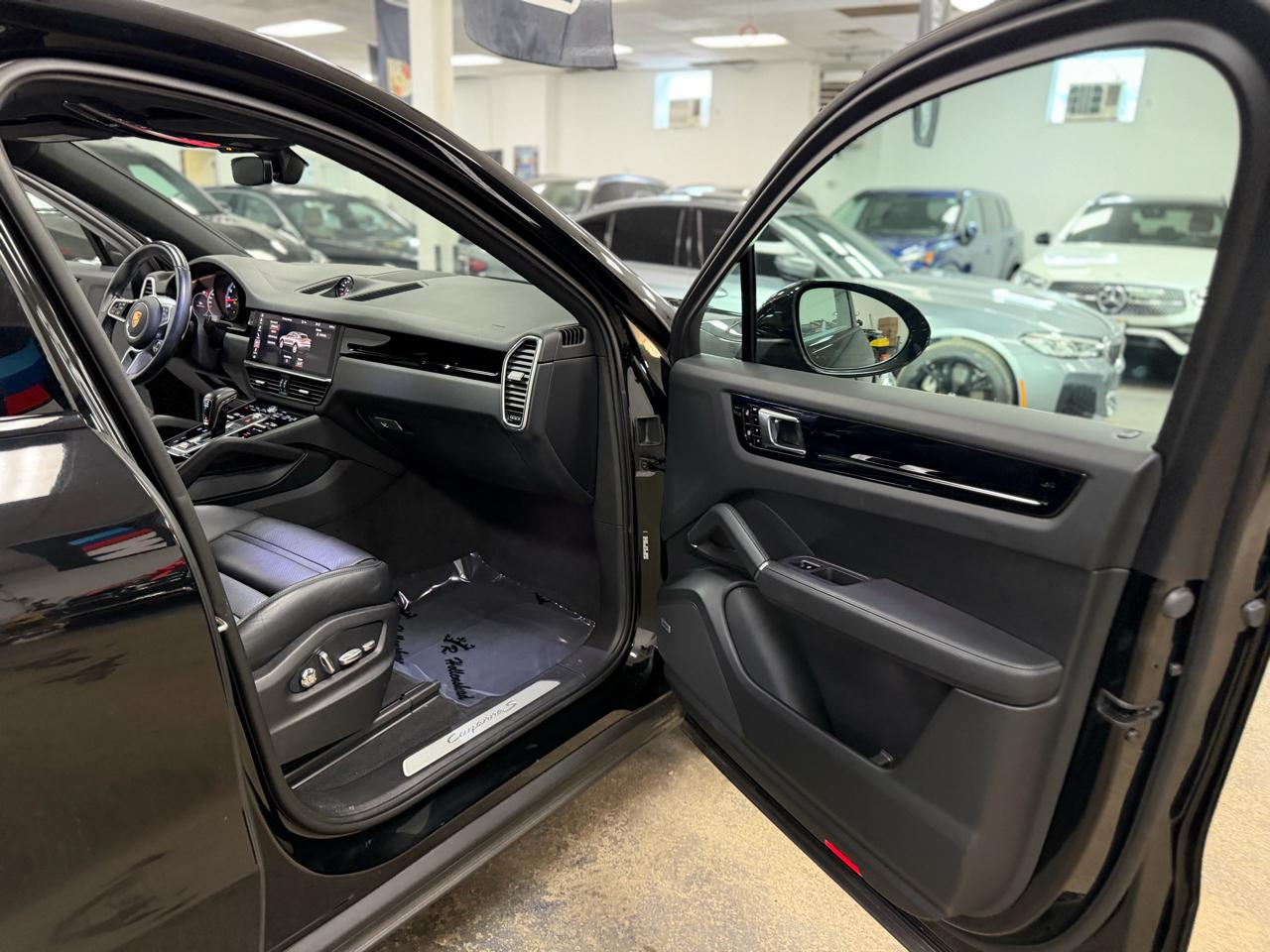 Porsche Cayenne S Coupe 2021