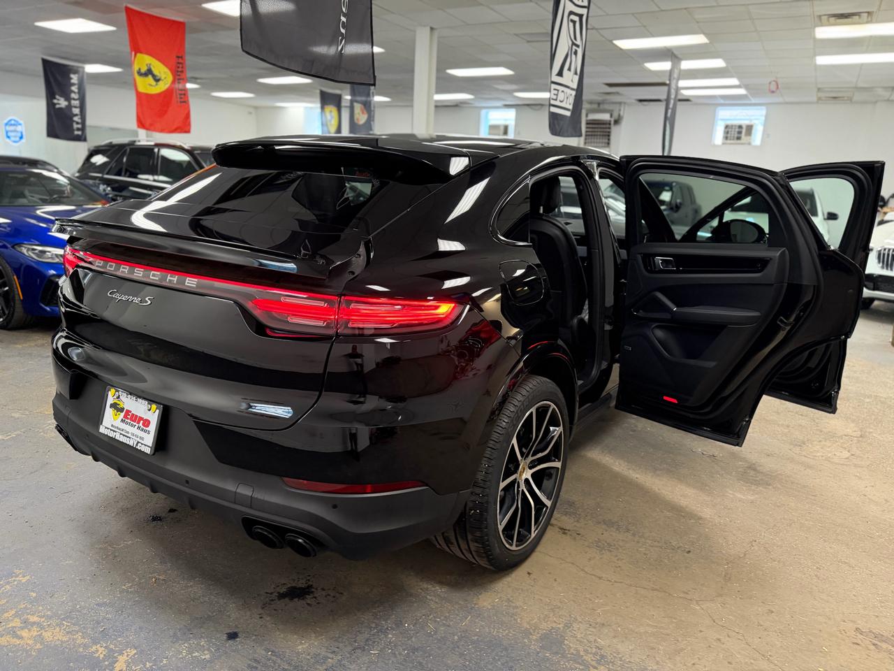 Porsche Cayenne S Coupe 2021