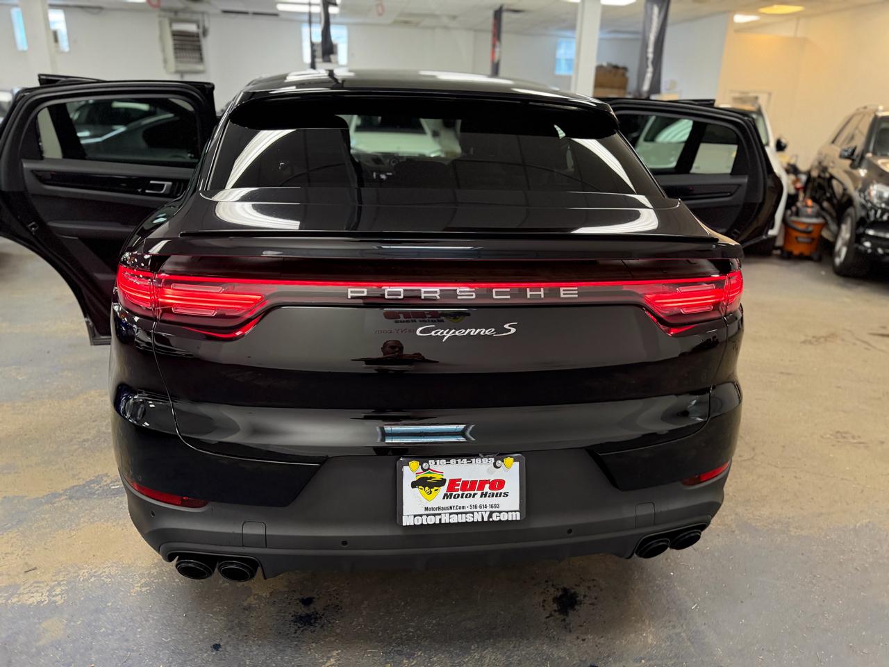 Porsche Cayenne S Coupe 2021
