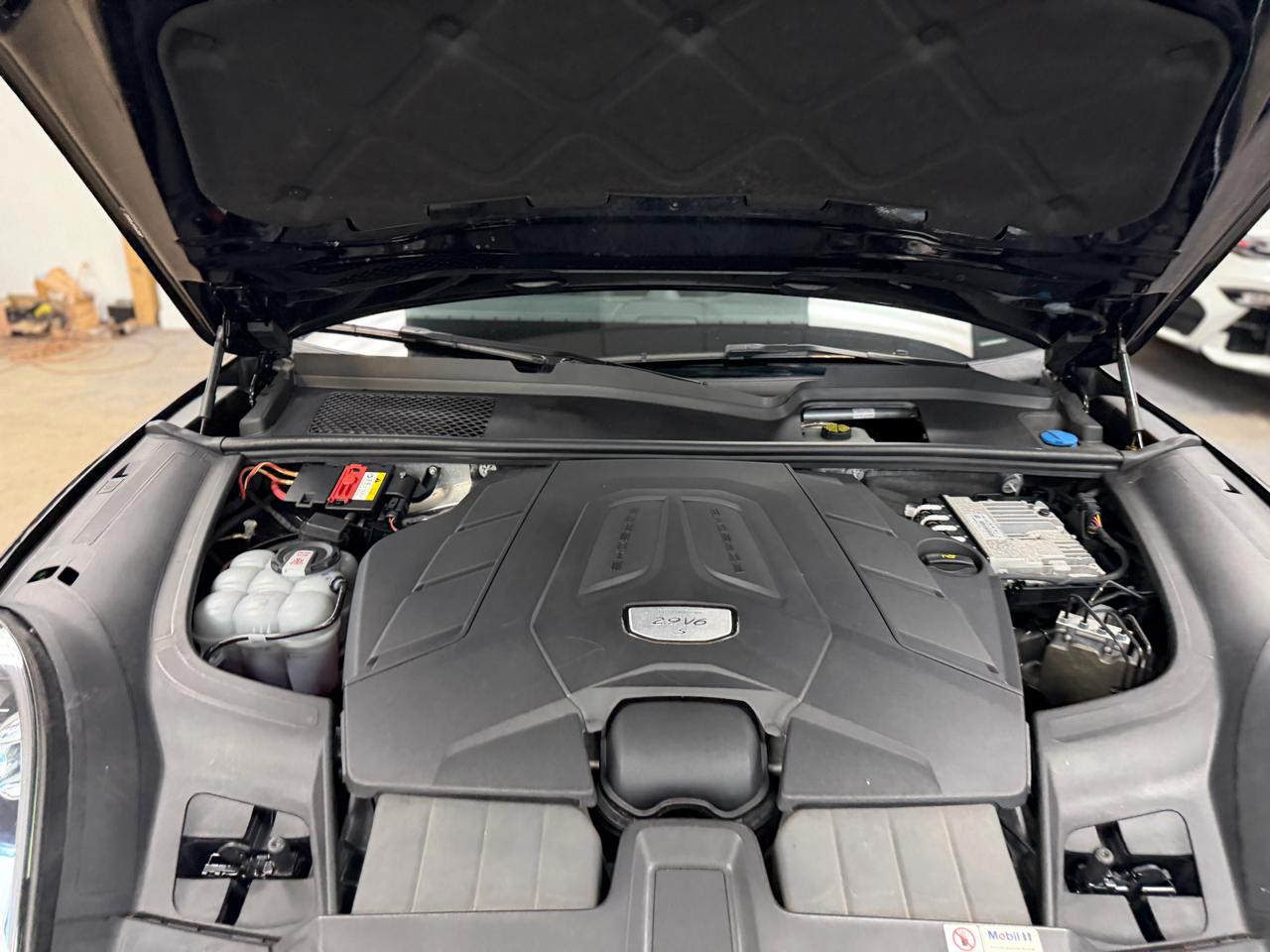 Porsche Cayenne S Coupe 2021