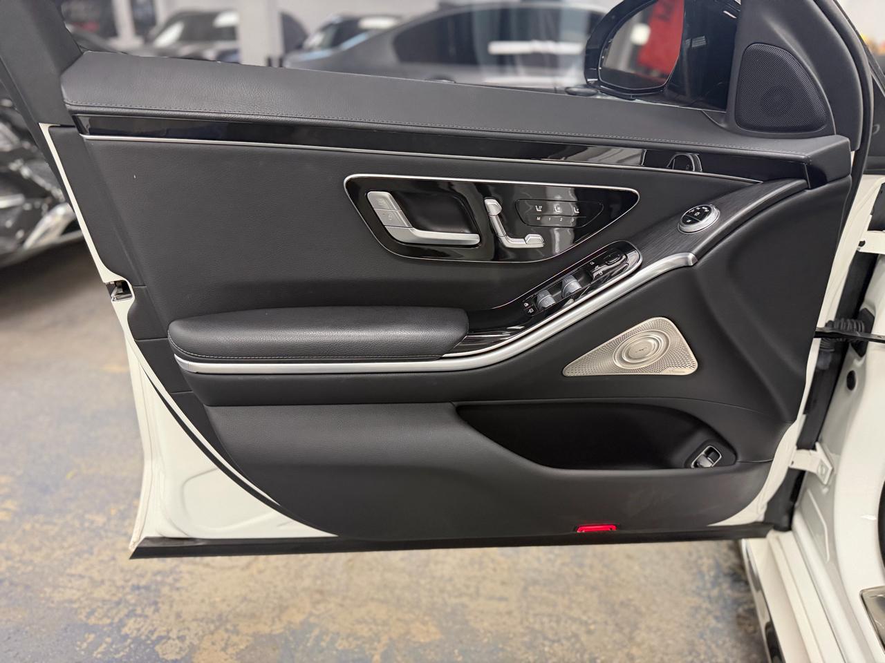 Mercedes-Benz S-Class S500 4MATIC 2023