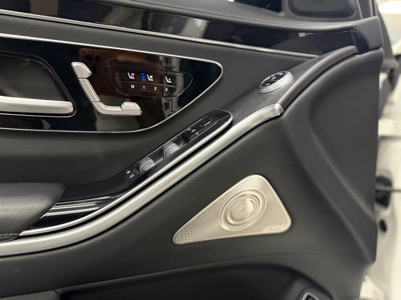Mercedes-Benz S-Class S500 4MATIC 2023