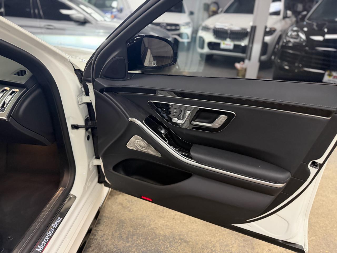 Mercedes-Benz S-Class S500 4MATIC 2023
