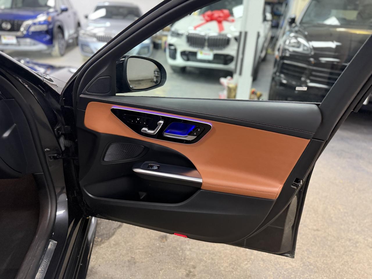 Mercedes-Benz C-Class C300 4MATIC Sedan 2023