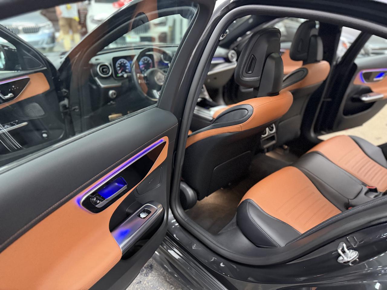 Mercedes-Benz C-Class C300 4MATIC Sedan 2023