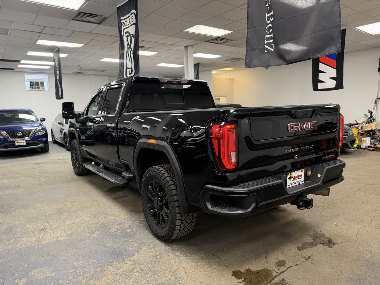 GMC Sierra 3500HD Denali Crew Cab 4WD 2020