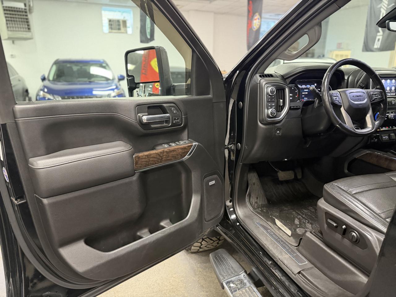 GMC Sierra 3500HD Denali Crew Cab 4WD 2020