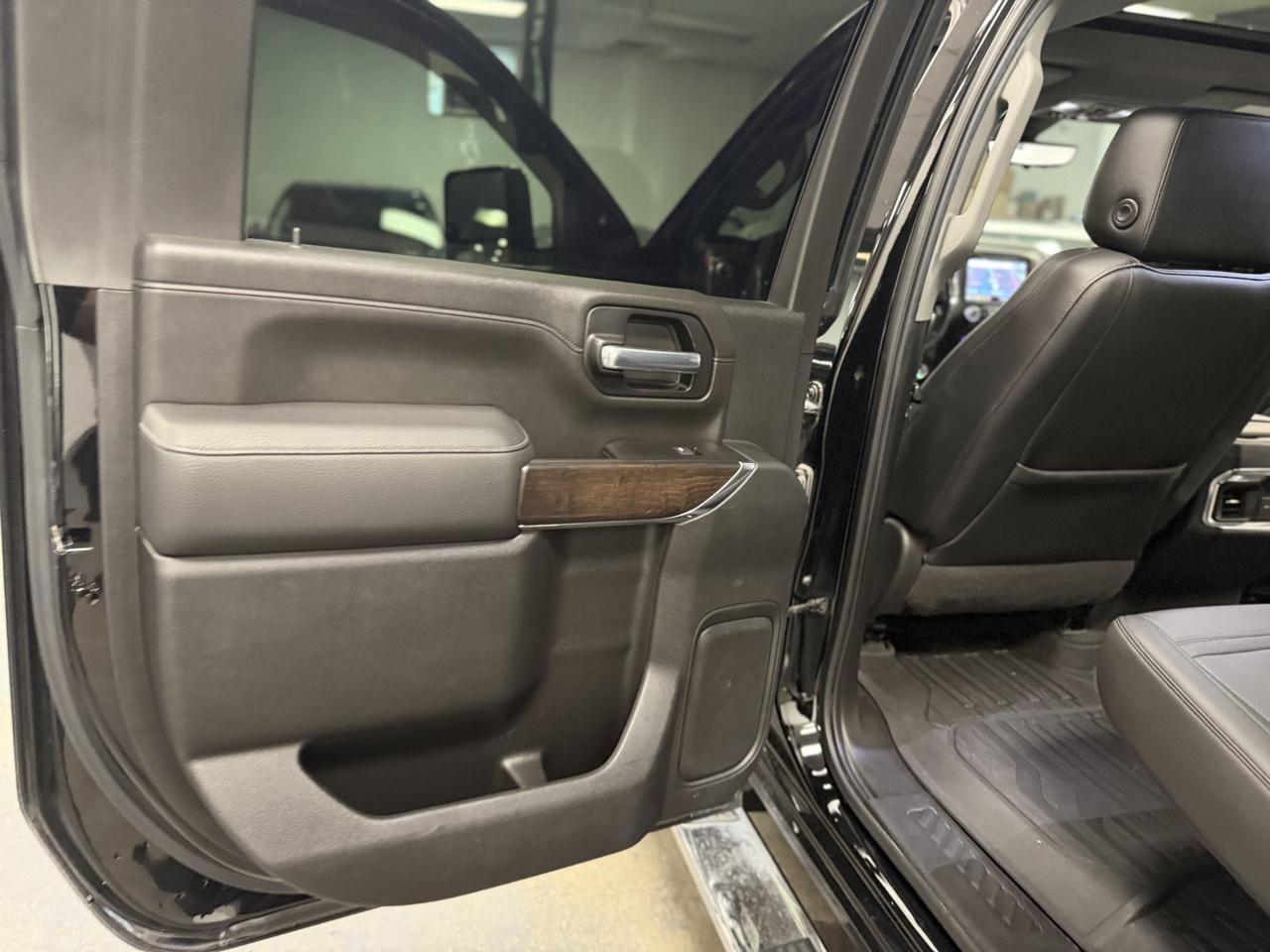 GMC Sierra 3500HD Denali Crew Cab 4WD 2020
