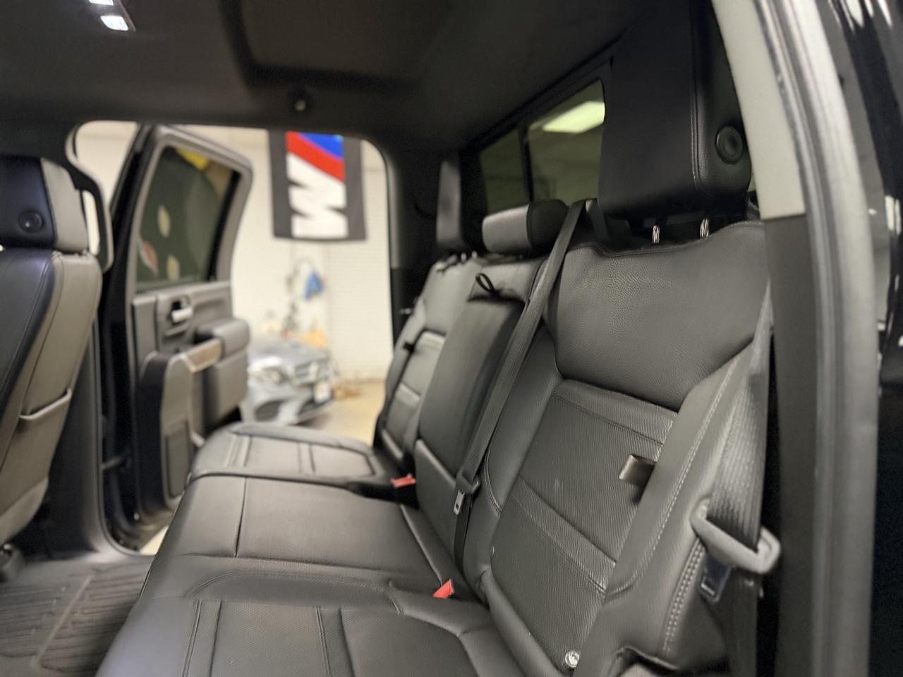GMC Sierra 3500HD Denali Crew Cab 4WD 2020