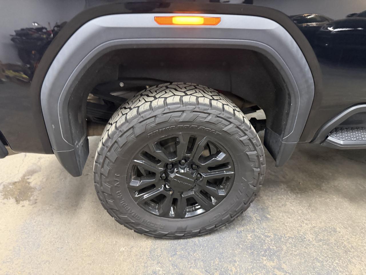 GMC Sierra 3500HD Denali Crew Cab 4WD 2020