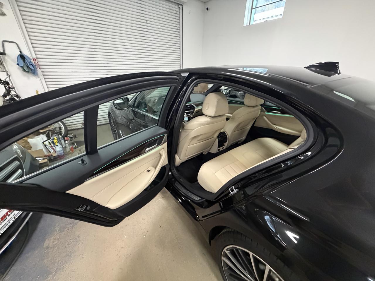 BMW 5-Series 530i xDrive 2022