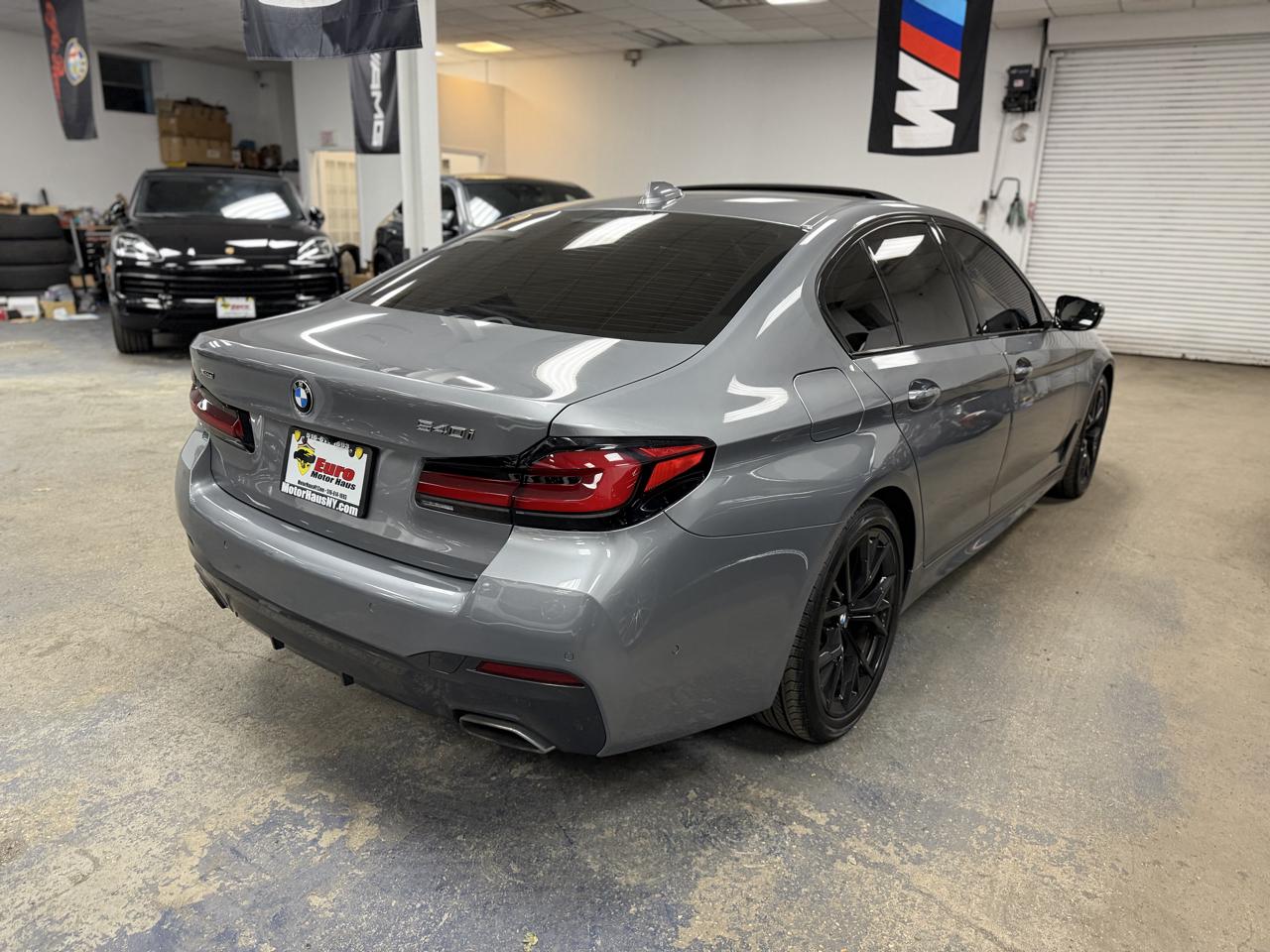 BMW 5-Series 540i xDrive 2023