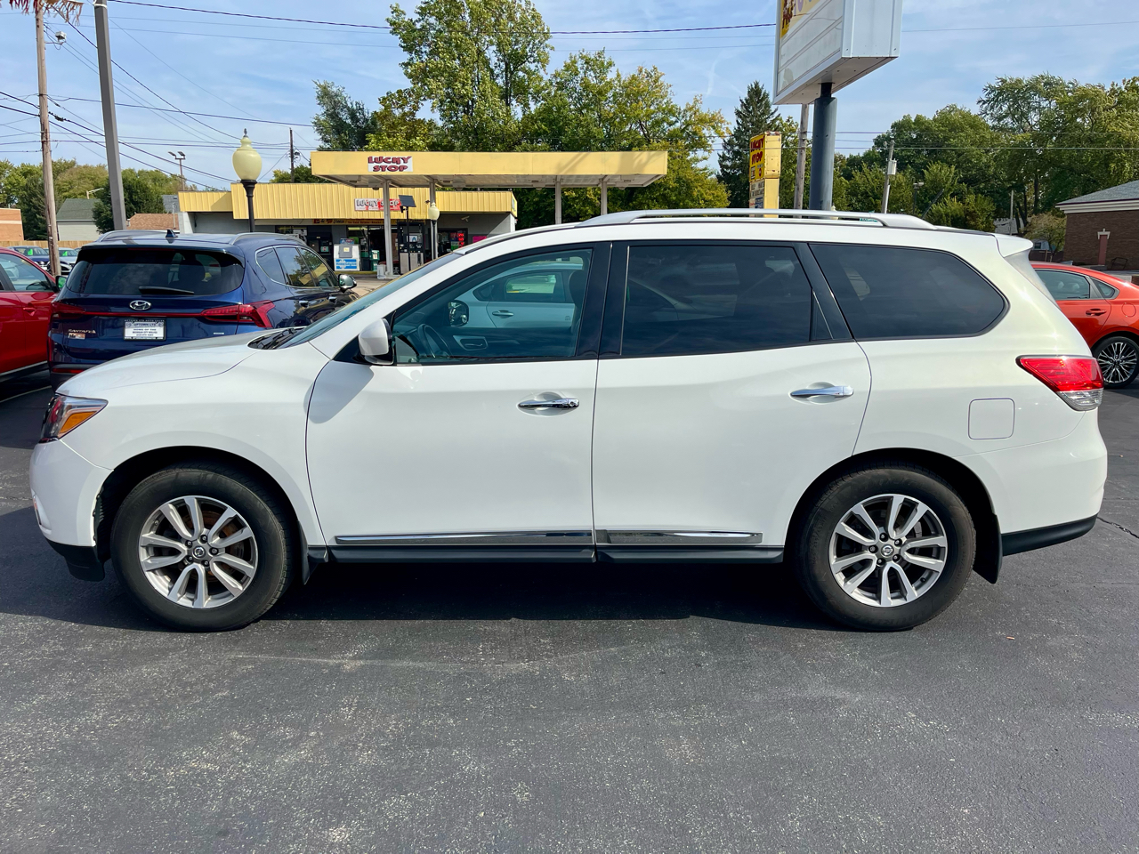 Nissan Pathfinder 4WD 4dr SL 2014 Nissan Pathfinder 4WD 4dr SL 2014