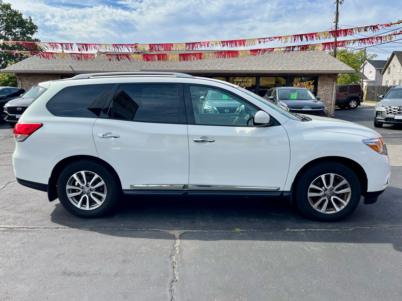 Nissan Pathfinder 4WD 4dr SL 2014 Nissan Pathfinder 4WD 4dr SL 2014