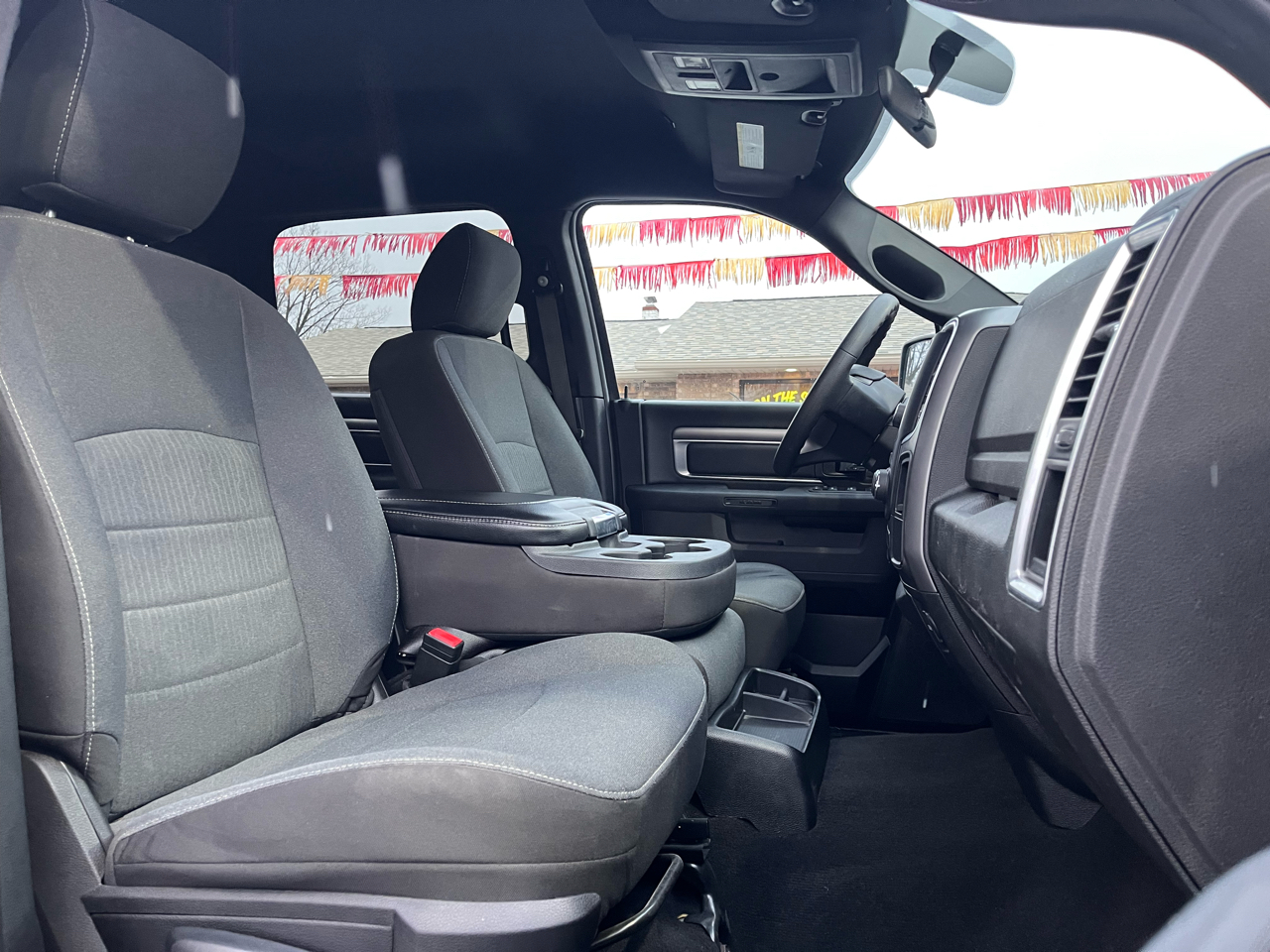 RAM 1500 Classic Warlock 4x4 Crew Cab 5'7" Box 2024