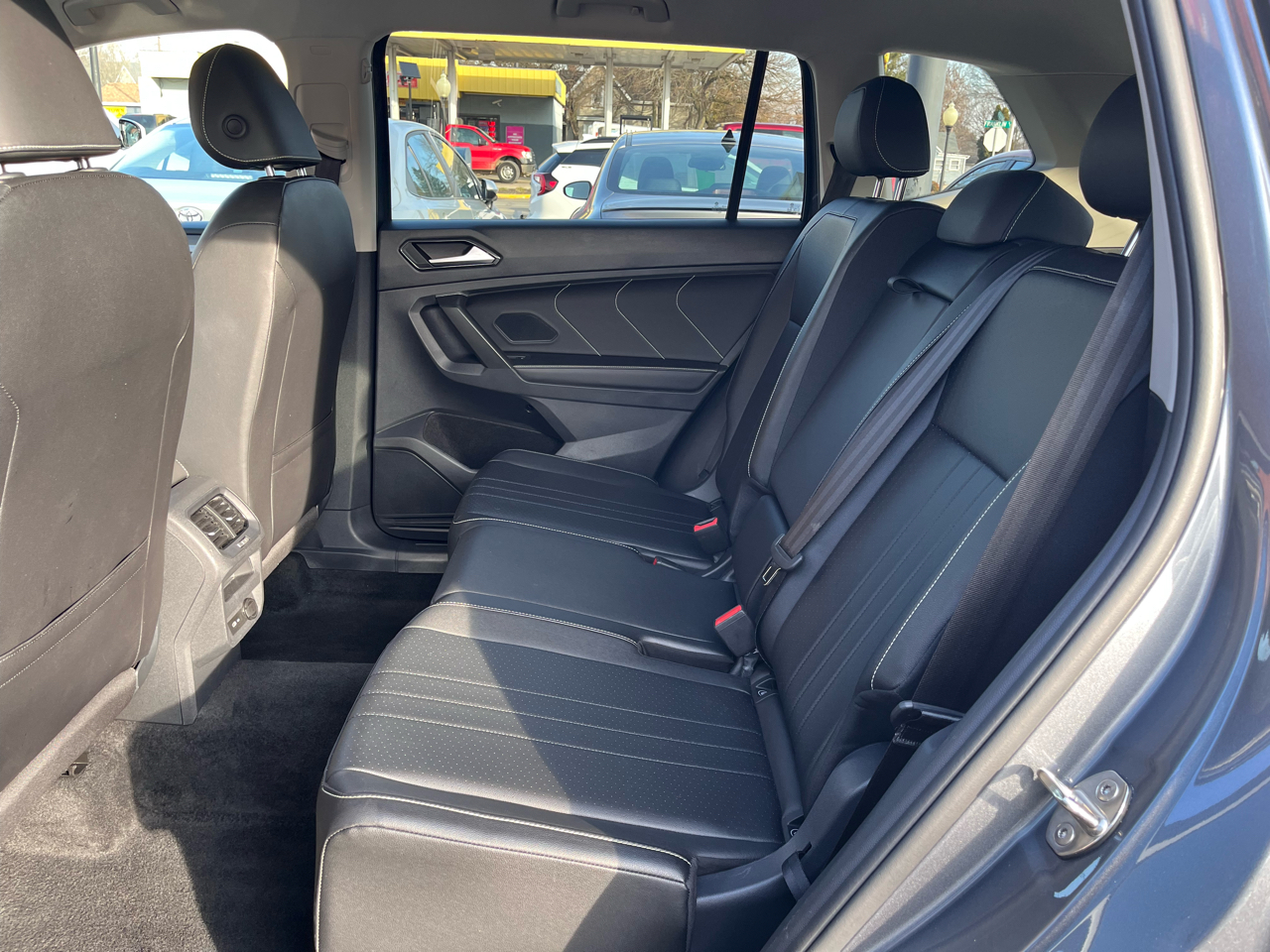 Volkswagen Tiguan 4MOTION 4dr Auto SE 2024