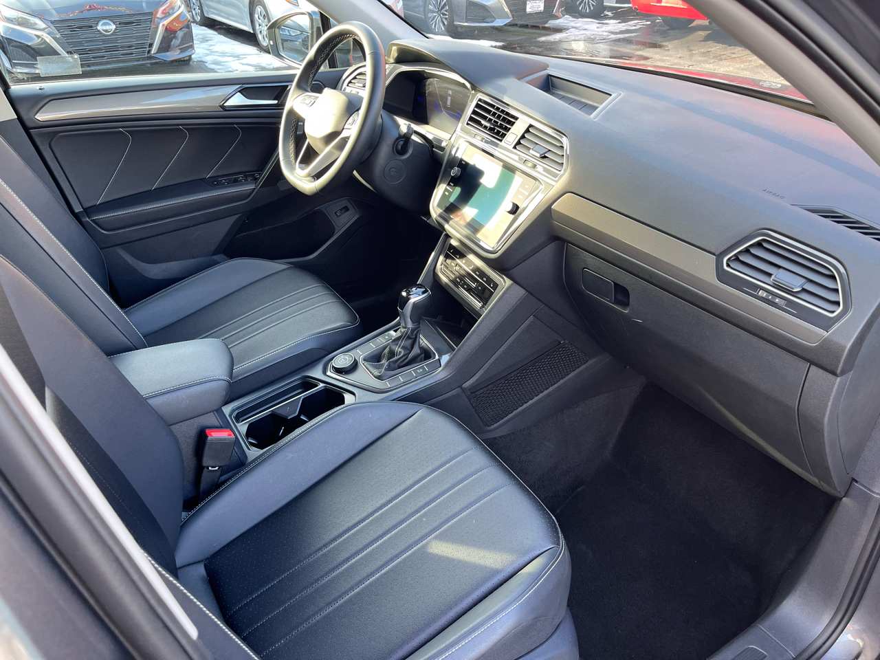 Volkswagen Tiguan 4MOTION 4dr Auto SE 2024