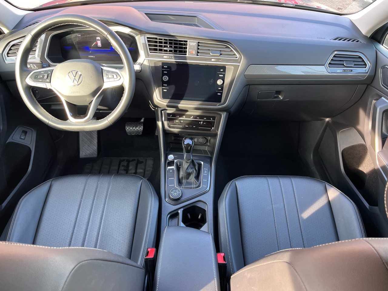 Volkswagen Tiguan 4MOTION 4dr Auto SE 2024