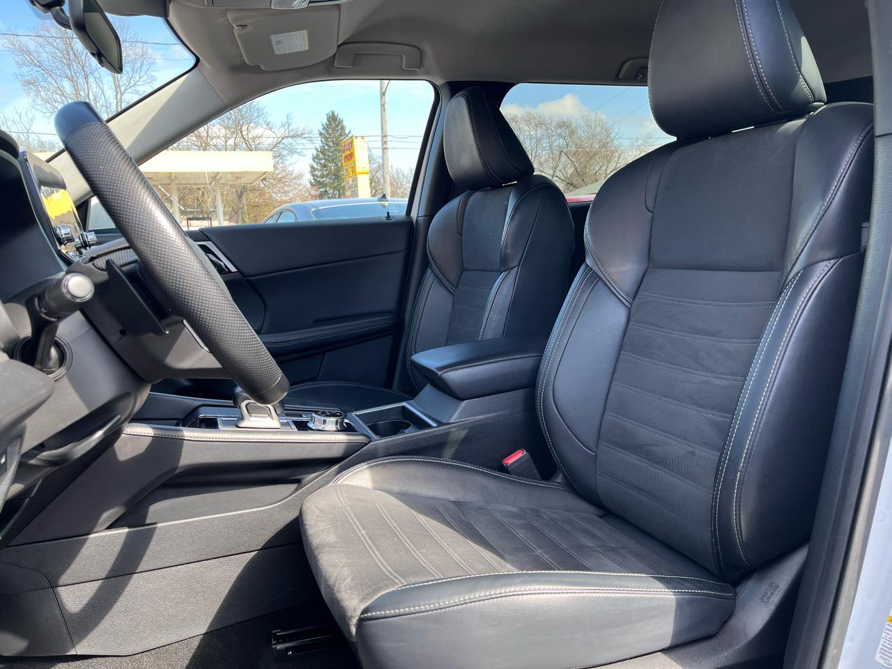 Mitsubishi Outlander SE S-AWC 2024