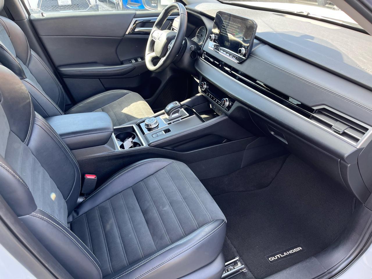 Mitsubishi Outlander SE S-AWC 2024