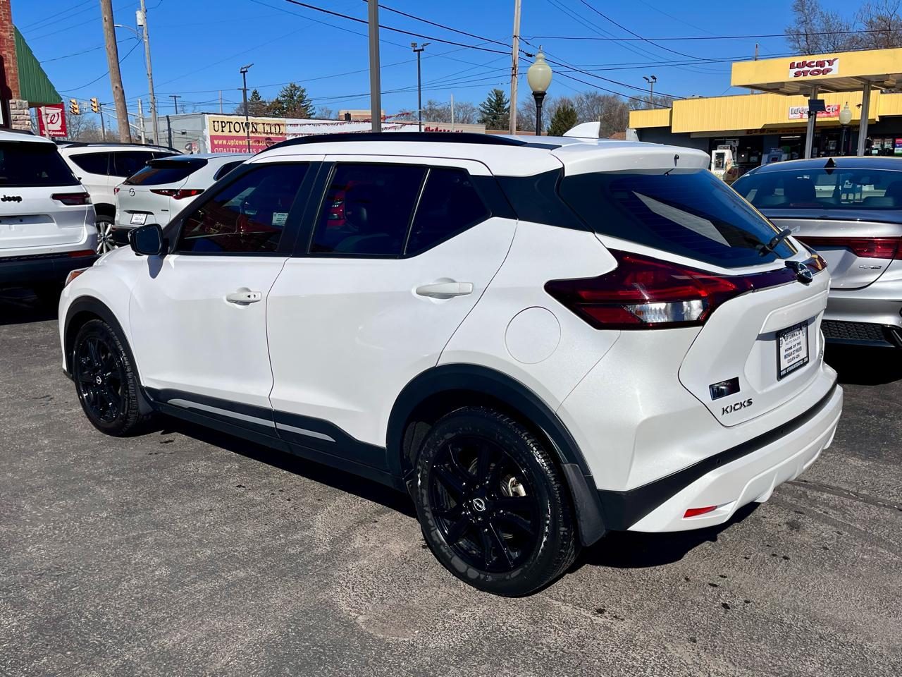 Nissan Kicks SR FWD 2023