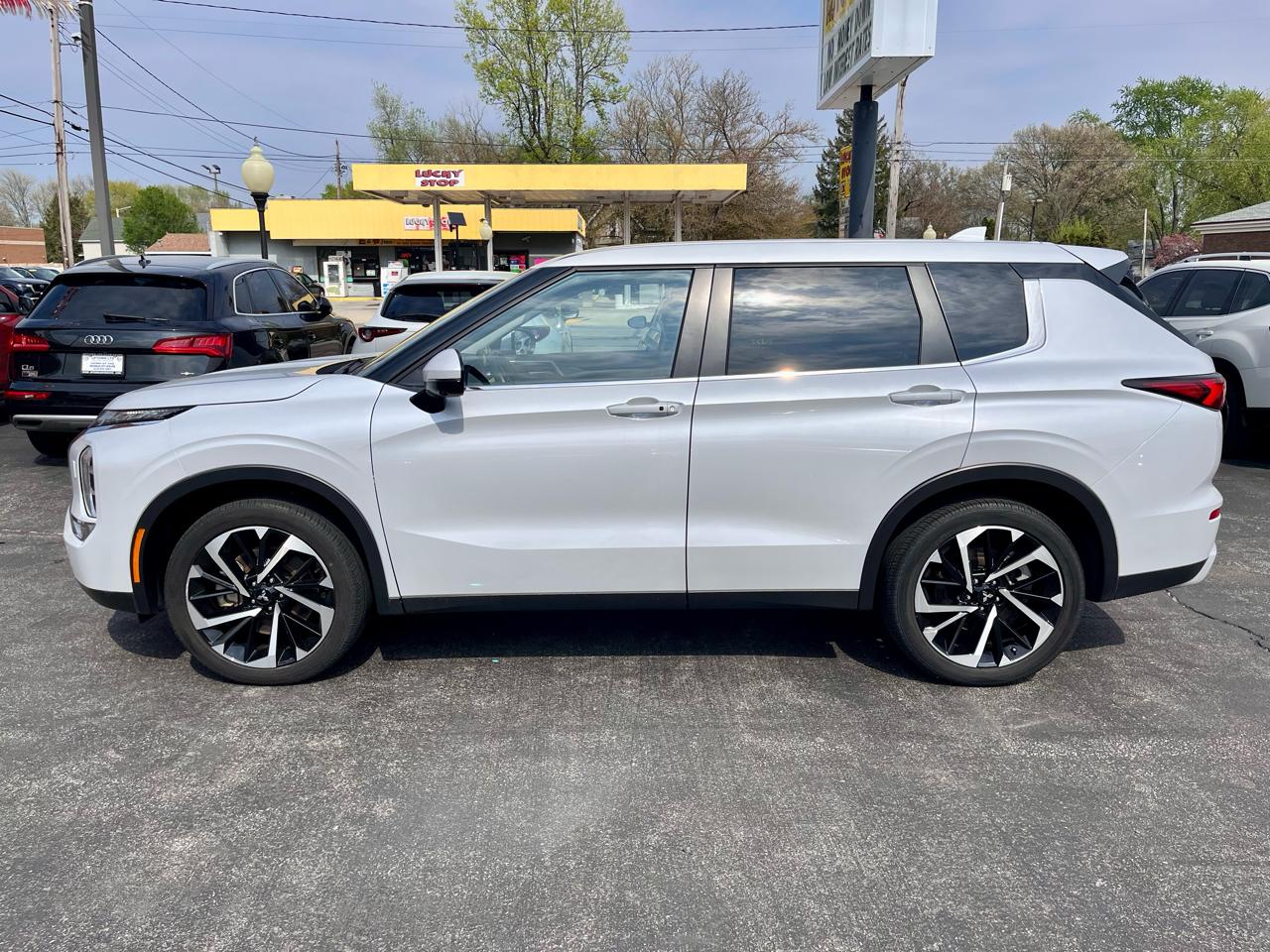 Mitsubishi Outlander SE S-AWC 2024