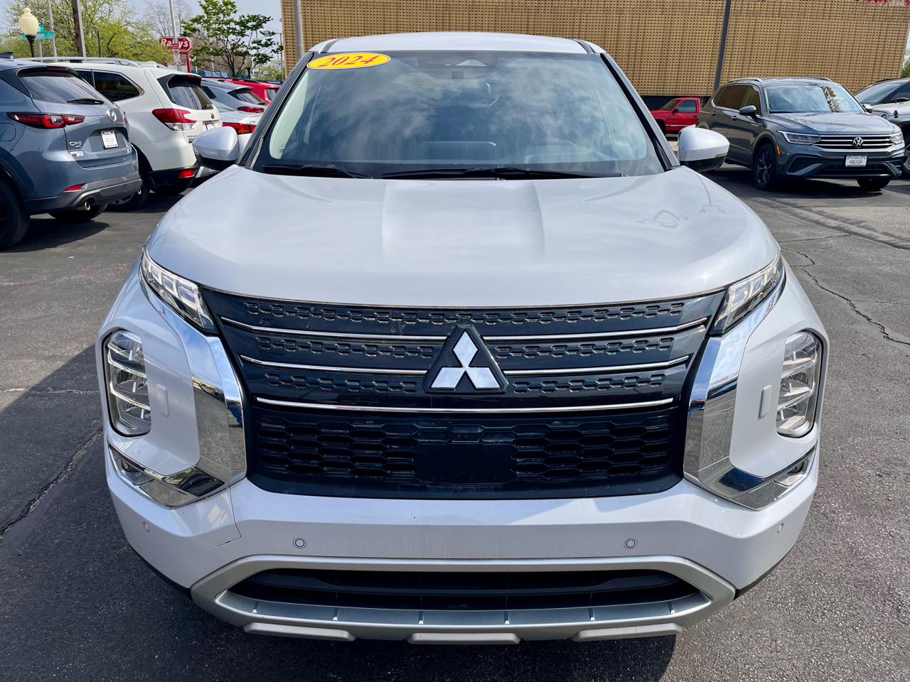 Mitsubishi Outlander SE S-AWC 2024