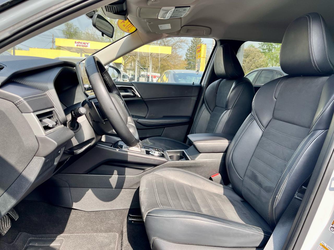 Mitsubishi Outlander SE S-AWC 2024
