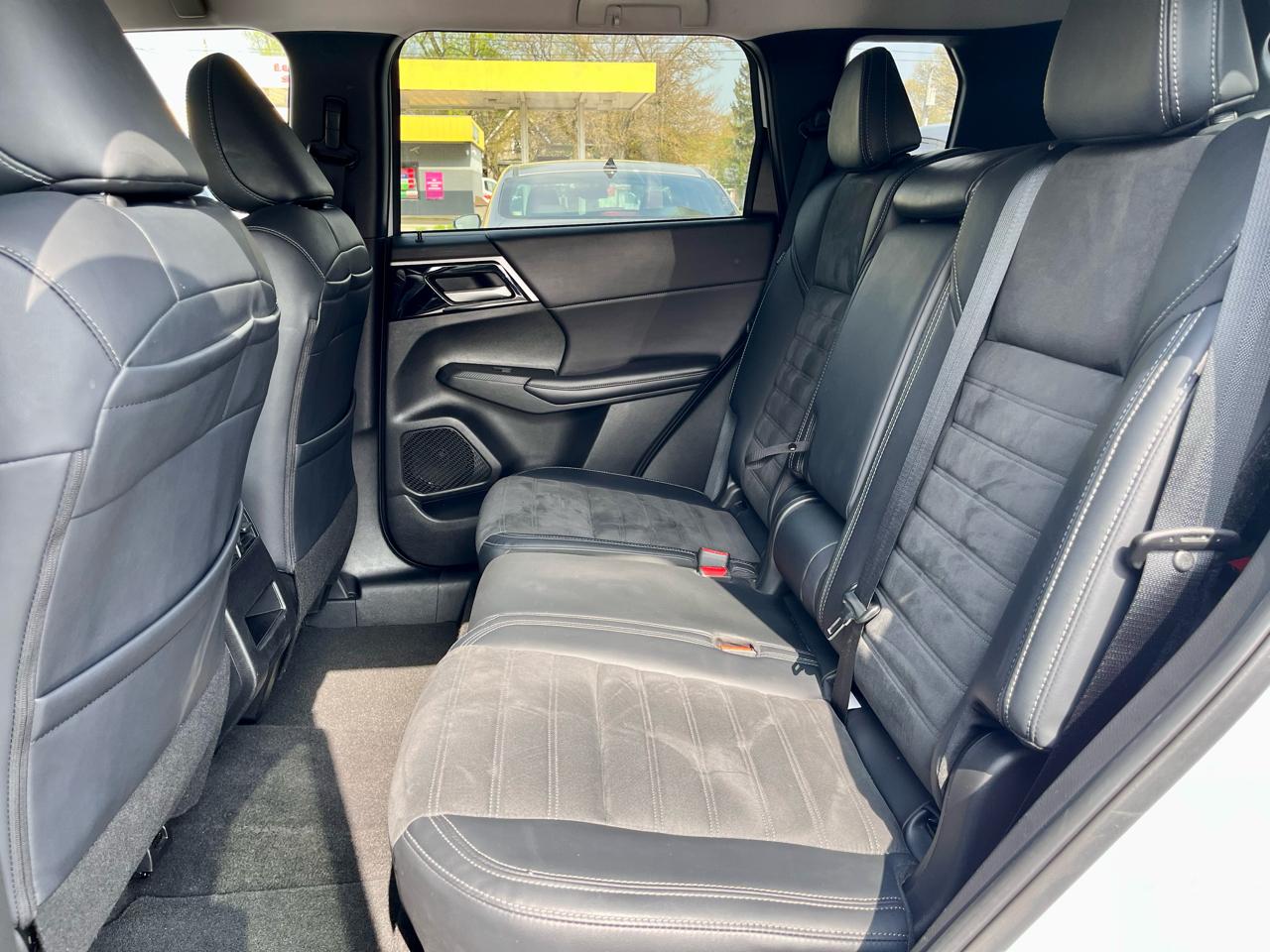 Mitsubishi Outlander SE S-AWC 2024