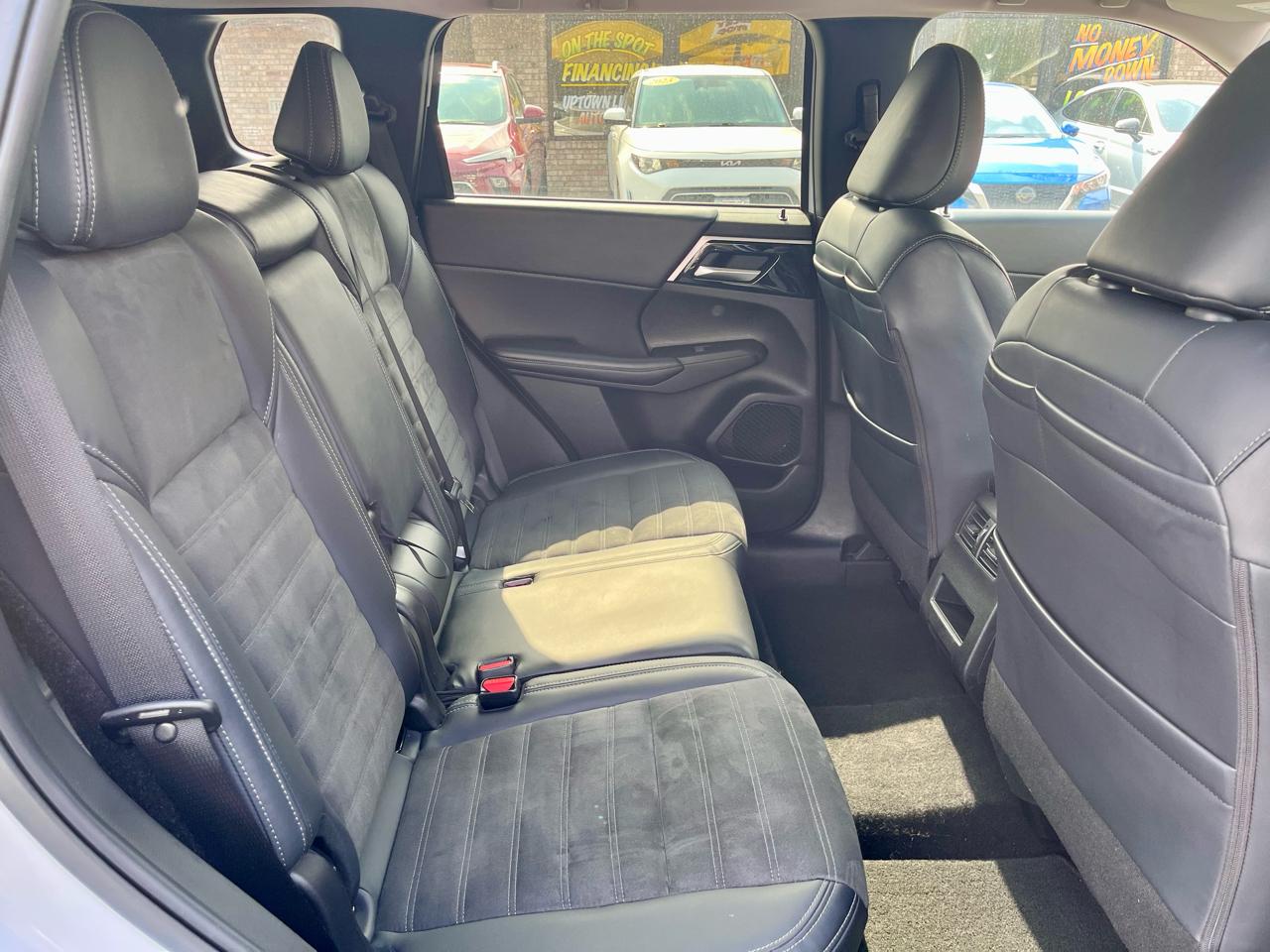 Mitsubishi Outlander SE S-AWC 2024