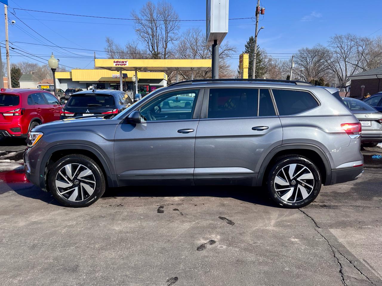 Volkswagen Atlas 2.0T SE w/Technology 4MOTION 2024