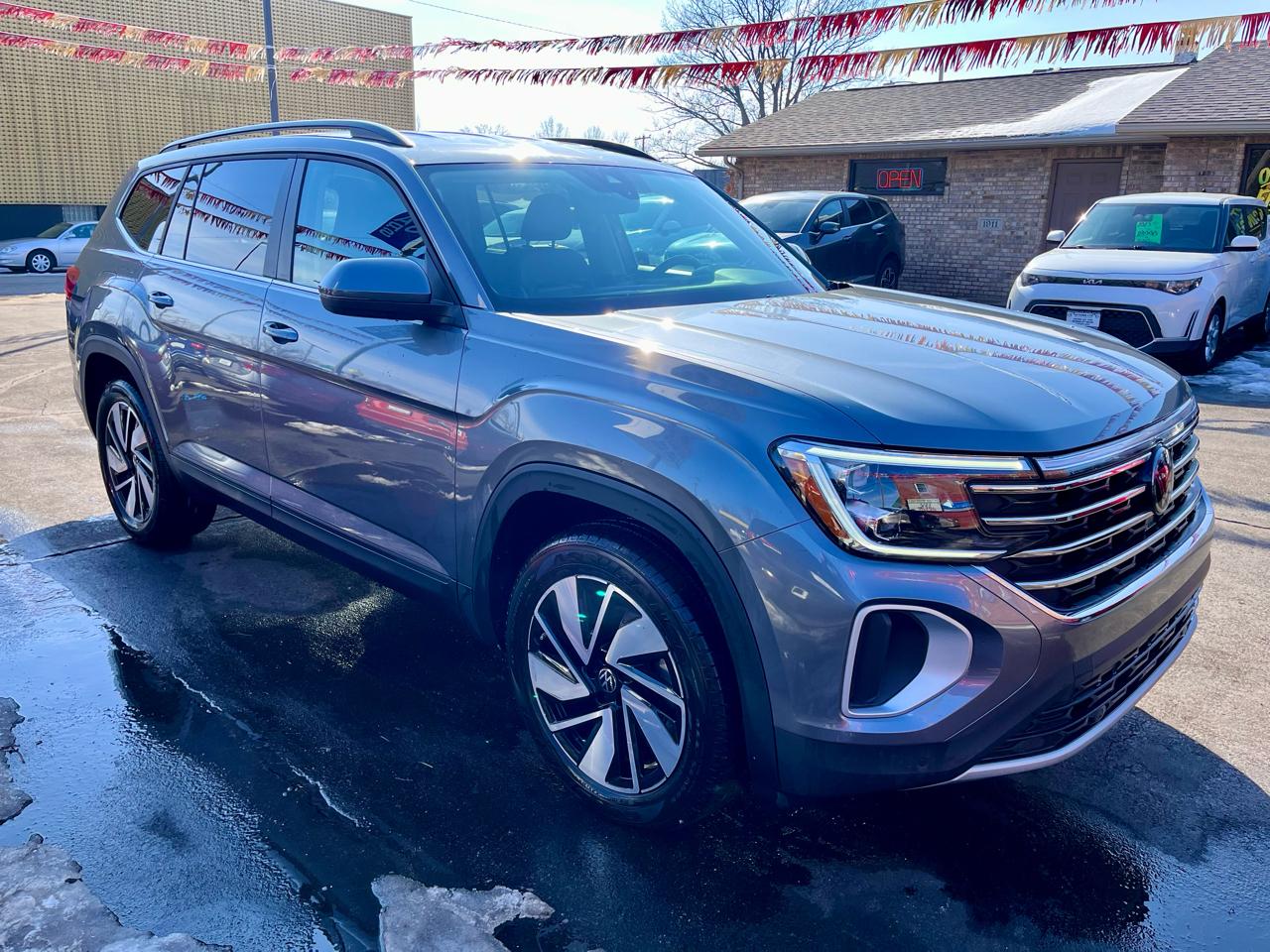 Volkswagen Atlas 2.0T SE w/Technology 4MOTION 2024