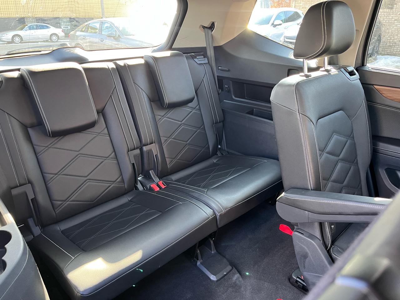 Volkswagen Atlas 2.0T SE w/Technology 4MOTION 2024