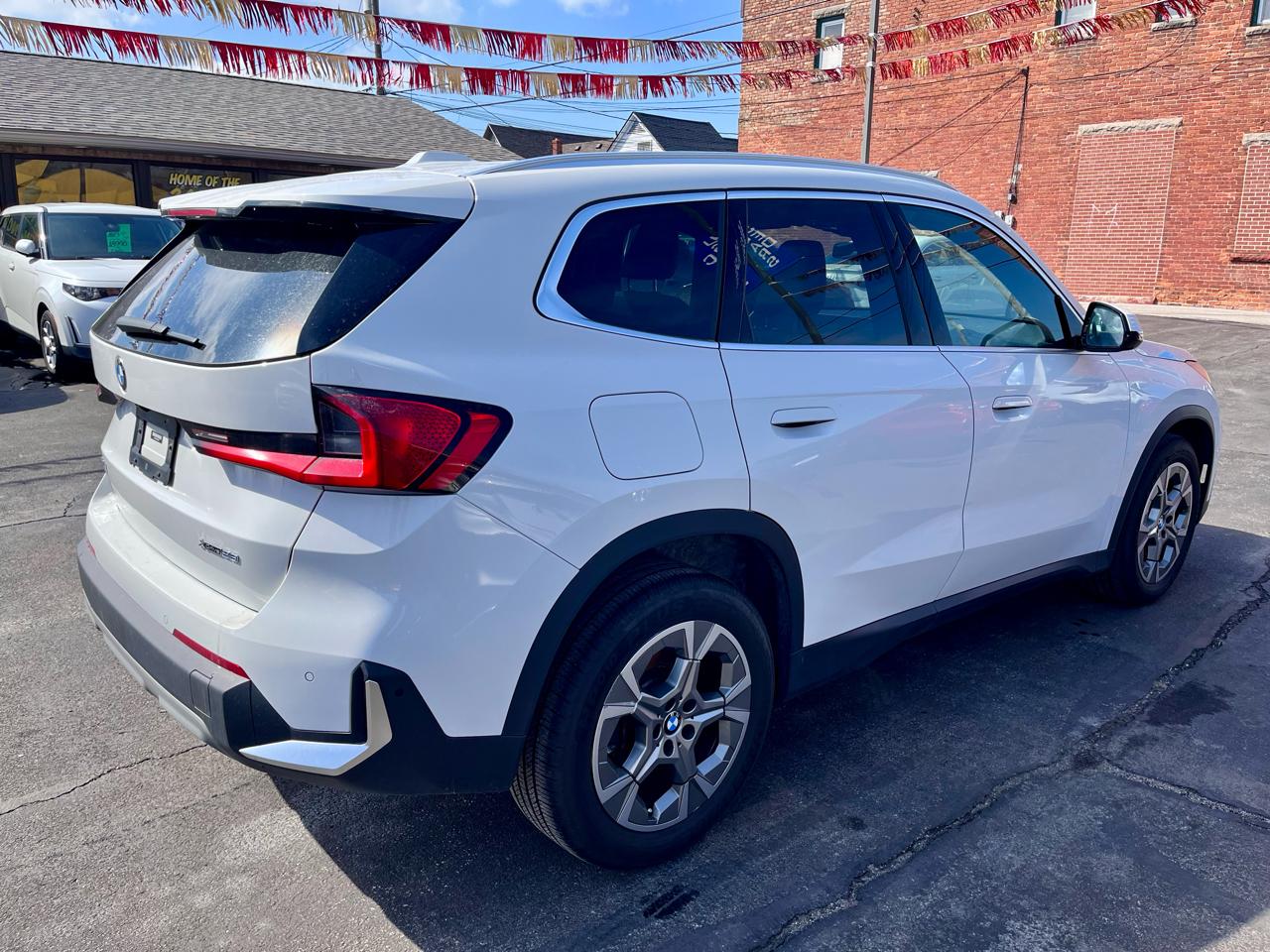 BMW X1 xDrive28i Sports Activity Vehicle 2023