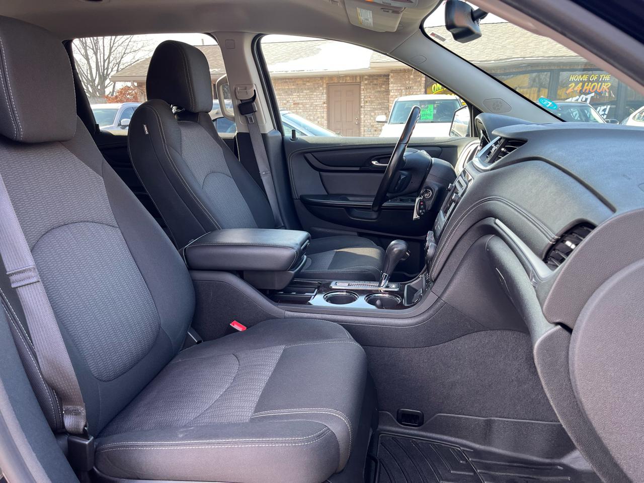 Chevrolet Traverse AWD 4dr LT w/2LT 2017