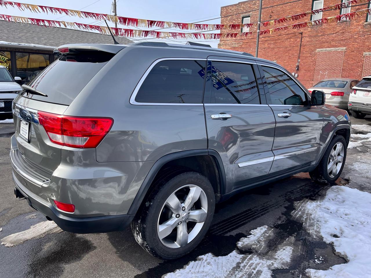 Jeep Grand Cherokee 4WD 4dr Overland 2011