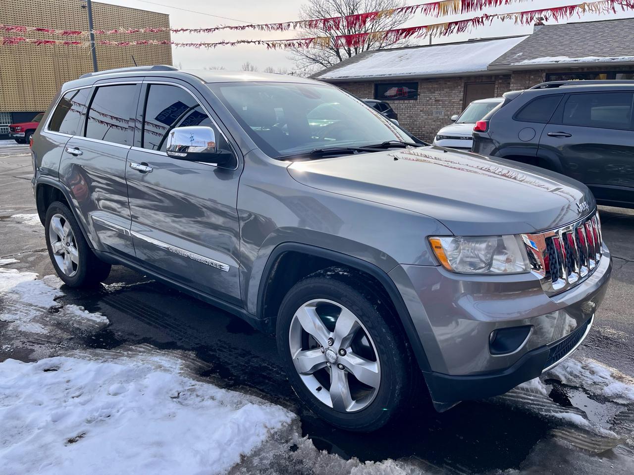 Jeep Grand Cherokee 4WD 4dr Overland 2011