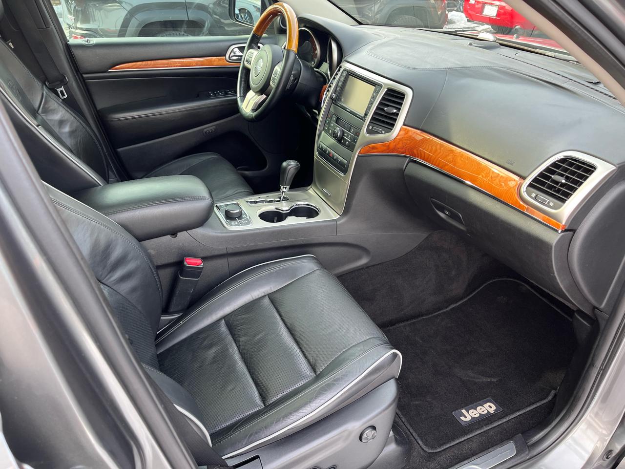 Jeep Grand Cherokee 4WD 4dr Overland 2011