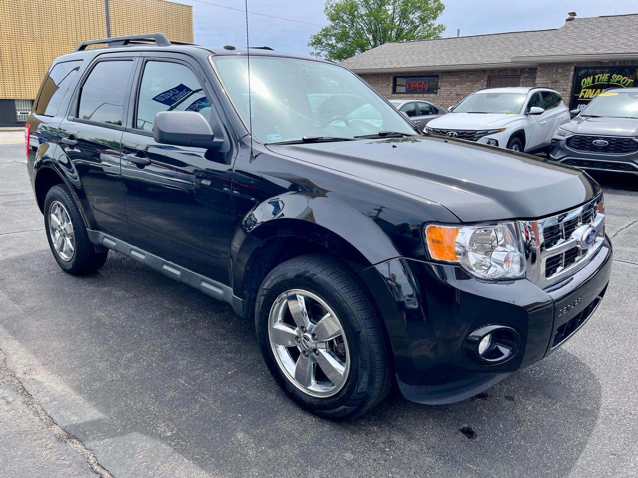 Ford Escape 4WD 4dr XLT 2011