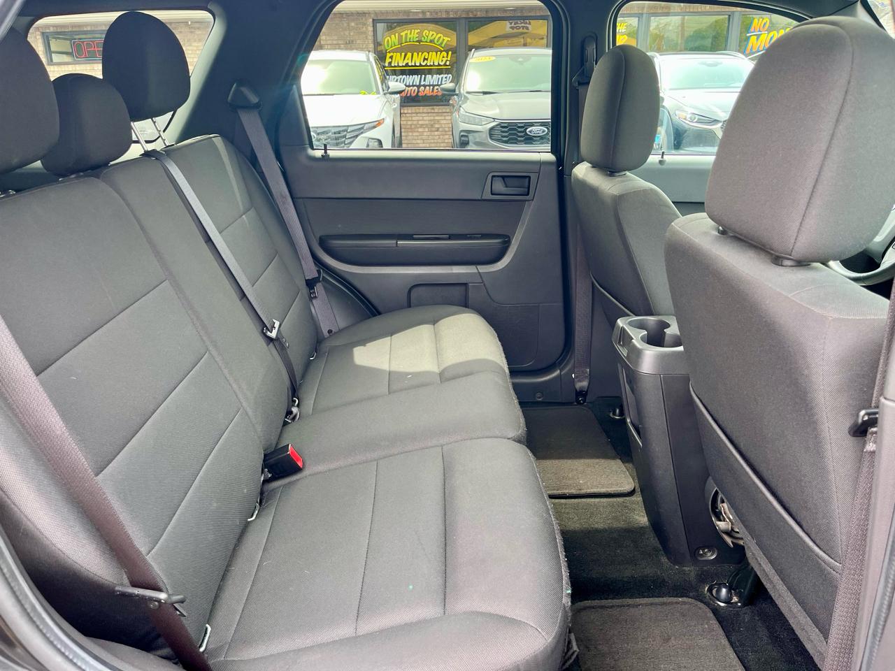 Ford Escape 4WD 4dr XLT 2011