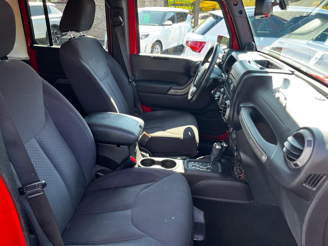 Jeep Wrangler Unlimited 4WD 4dr Sport 2014