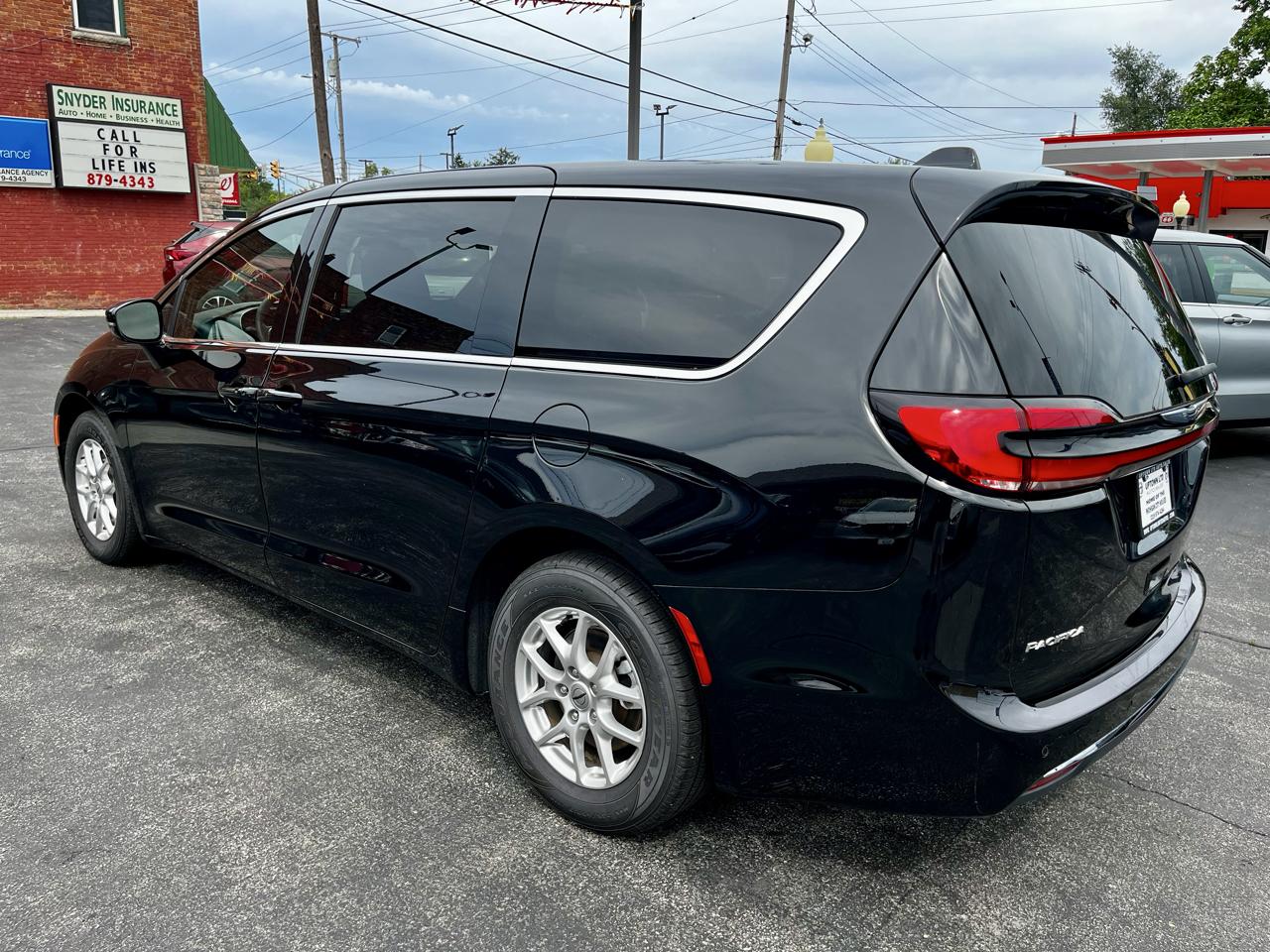 Chrysler Pacifica Select FWD 2025