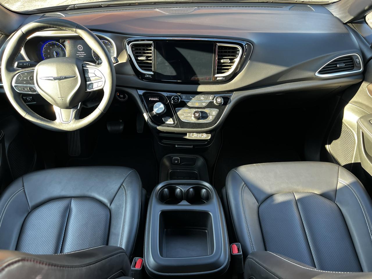 Chrysler Pacifica Select FWD 2025